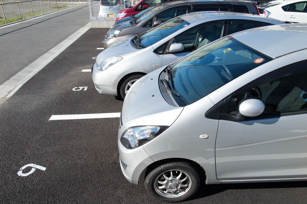 車検や急な故障の際にも代車を完備しています。